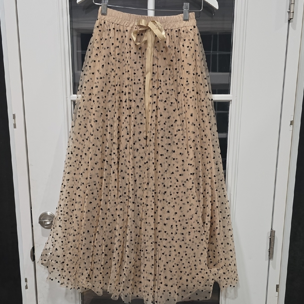 Adlib Beige Skirt with Black Heart Pattern - Picture 2 of 6
